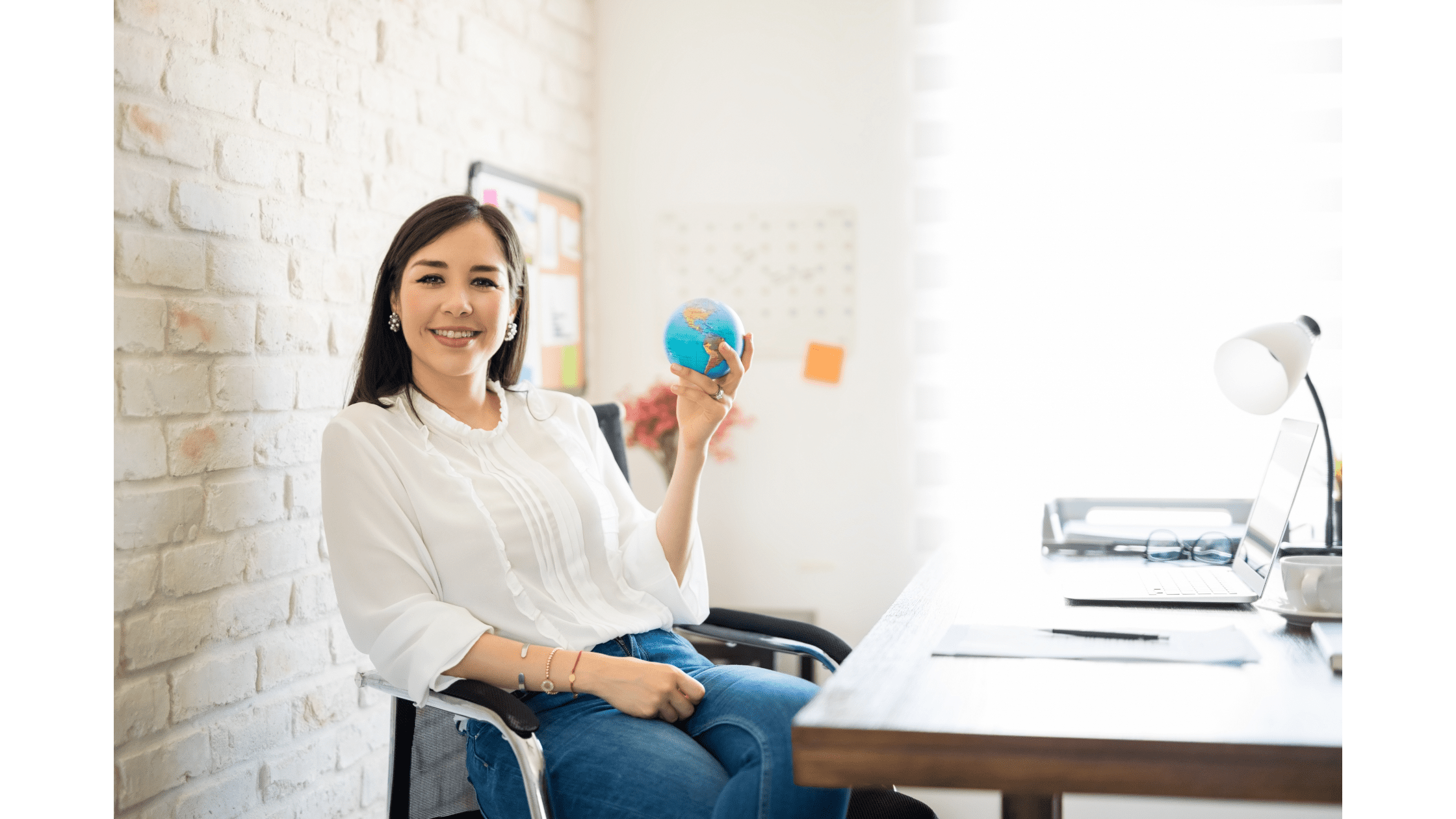 The Psychology of Sales: Understanding the Distinctive Mindsets of Hunters and Farmers